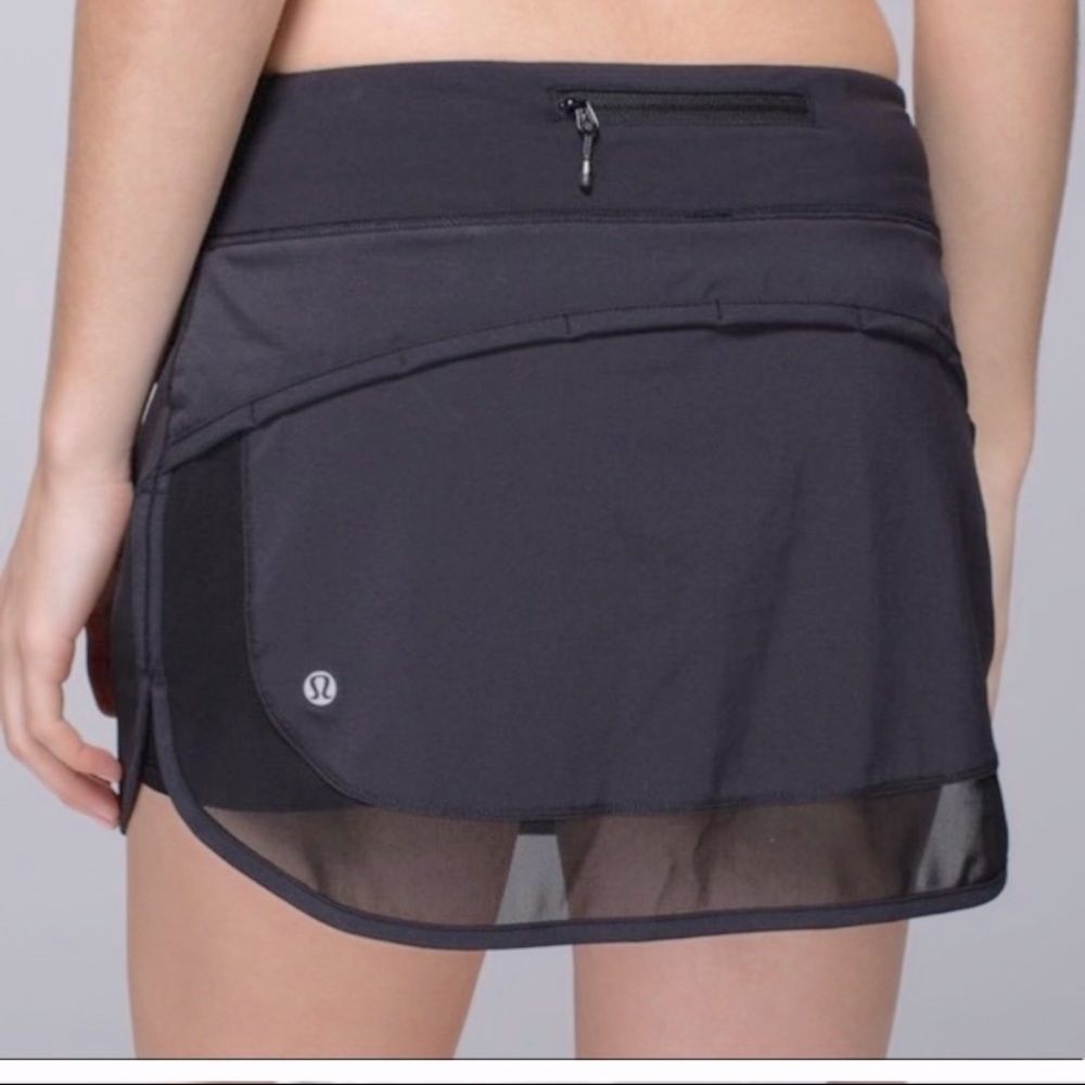🍋**RARE**LuLuLemon🍋 Discontinued Hotty Hot Skirt